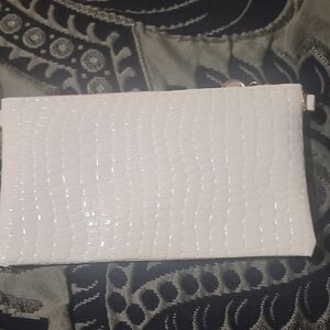 Elegant White Crocodile-Embossed Clutch